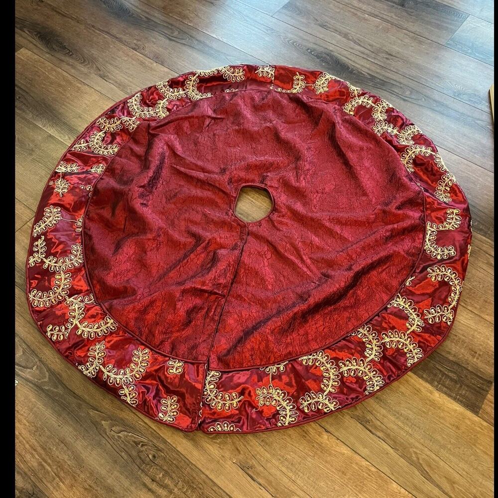 Stratford Home 48" Tree Skirt Luxury Cranberry‎ Red Gold Sequined Embellishment